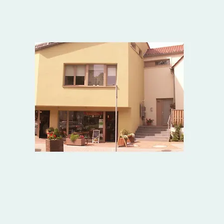 贝尔布里克民宿公寓 *